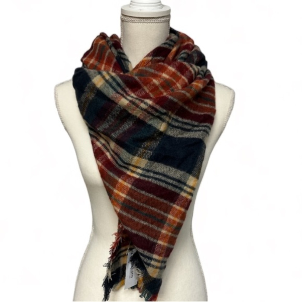 Dress Barn Ladies Flannel Style Scarf Size O/S NWT